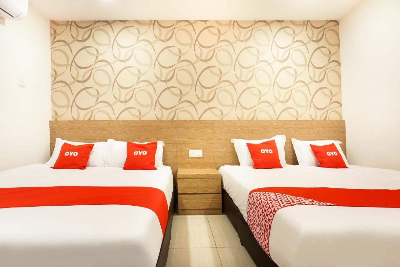 Malacca Dyaya Hotel מראה חיצוני תמונה