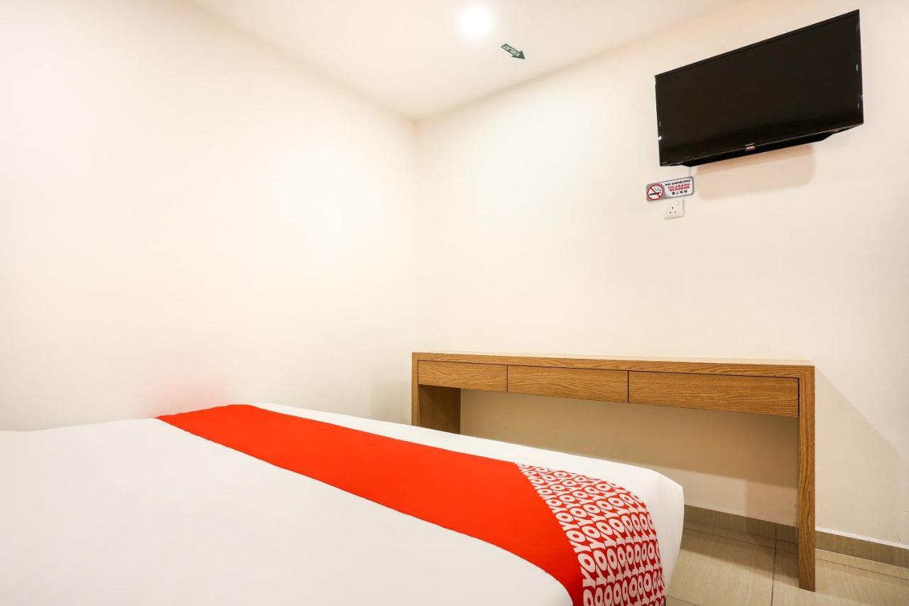 Malacca Dyaya Hotel מראה חיצוני תמונה