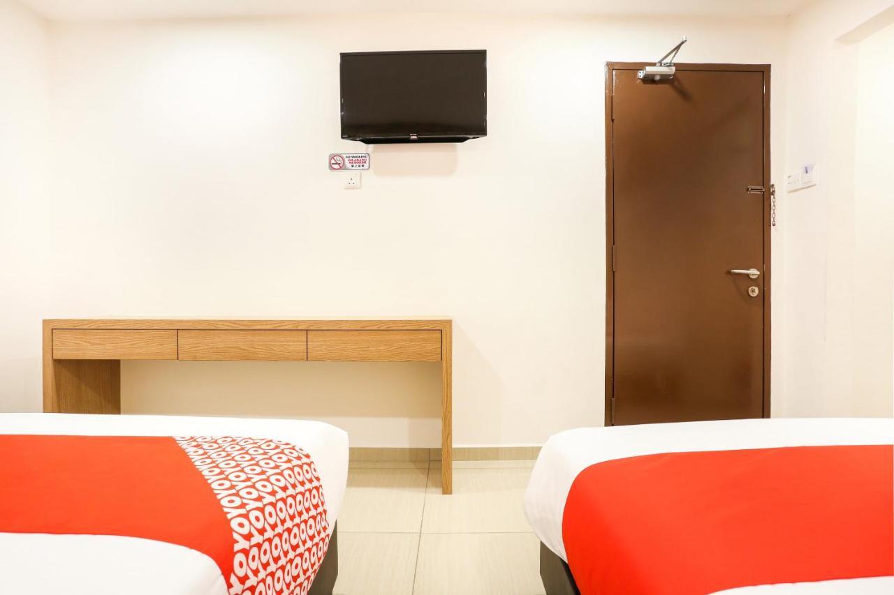 Malacca Dyaya Hotel מראה חיצוני תמונה