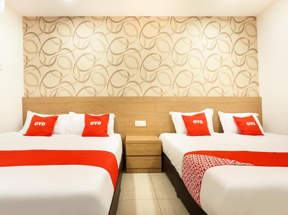 Malacca Dyaya Hotel מראה חיצוני תמונה